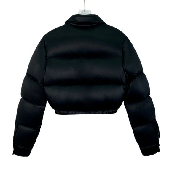 CW0344 Prada Black Nylon Puffer Jacket Cropped Fit With Zipper Closure & Logo - Picture 2 of 8